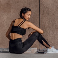 Motion Pro 雙肩帶調節防震運動內衣(黑)