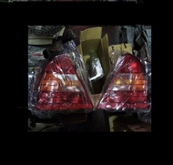 ไฟท้าย benz ส้ม แดง w202 c200 c220 c180 ราคาต่อข้าง โปรดทักแชท เพื่อระบุข้าง