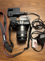 Canon EOS M 黑色連鏡頭套裝 有盒有袋
