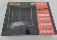 Tenda AC1200 Router