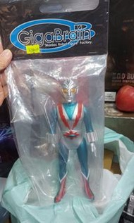 GIGA BRAIN VINYL  FIGURE 流星人間子彈版 P015