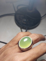 Cincin batu pucuk pisang