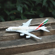 Emirates Airlines Airbus 380 Aircraft Model 15cm Diecast Metal A380 Aviation Plane Ornament Collecti