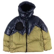成色極佳 △ MONCLER GENIUS 2 Moncler Genius 2 1952 D20914199485 ARBONNE 混紡材質連帽雙拉鍊羽絨服 卡其色/海軍藍 男款 1 碼