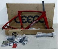 包CERAMICSPEED中軸BB！全新日本🇯🇵CEEPO STINGER Size s 車架珠光紅特別版CARBON DISC BRAKE FRAMESET