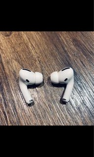 AirPods Pro 雙耳 保固內 9.5成新 高雄可面交