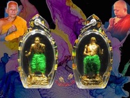 2567年 龍婆阿贊倫史理共9位高僧 Wat Phu Khao 龍婆蓋法門   第一期 魂魄勇  綠褲 防水殼 限量999尊 佛牌