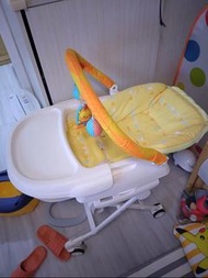 手動嬰兒BB安撫餐搖椅 Combi Joy Manual Swing Parenting Station