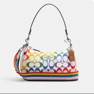 🦋Coach Teri Shoulder Bag In Rainbow Signature Canvas🦋