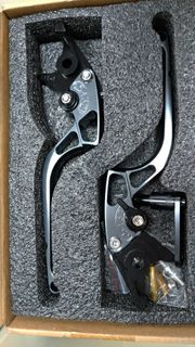 kymco光陽downtown用慳力牛角一對 (有parking功能)