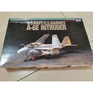 Tamiya 1/72 A-6E Intruder plastic model kit