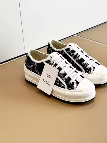 WEI WEI WEI Women's Casual Shoes Embroidered Canvas Thick Bottom Heightening Sports Flat Shoes round