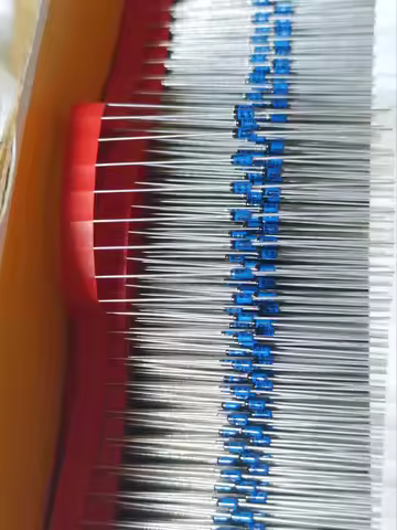 100PCS Original BAT41 BAT42 BAT46 BAT43 BAT48 DO35 Schottky Diodes