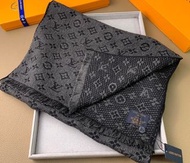 LV 高版本灰色羊毛圍巾