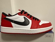 UA Pair Jordan 1 Low OG Chicago Size9