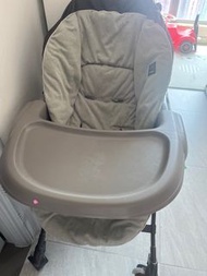 Combi high chair 餐搖椅手動版 床 兩用