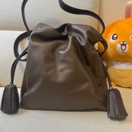 LOEWE福袋包流蘇款