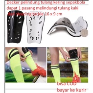 Decker football shin guards can be 1 pair protects the bone of the feet from sleading tackle 16 x 9 