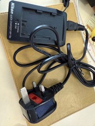 Nikon QUICK CHARGER MH-18a 叉電座