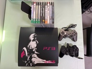 PS3 slim主機 連10款遊戲 2個手制  充電線 HDMI 電源線 註：主機圖案是貼紙