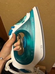 蒸氣熨斗Braun