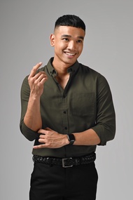 kemeja cowok polos lengan panjang hem pria kantor hitam navy putih maron / Kemeja Fadly Faisal