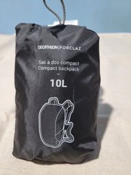 迪卡儂 FORCLAZ 10L 摺疊背包
