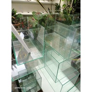 Aquarium cube tank for fish and pets