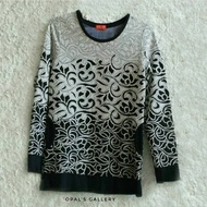 Rodeo Brand Women's Sweater. Size M.