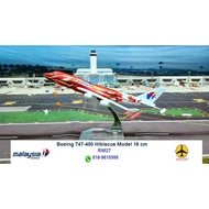 Airplane Model- Model Airplane Malaysia Airlines B 747-400 hibiscus 16cm
