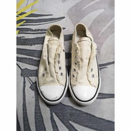 Off White Canvas Sneaker