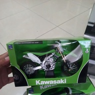 Diecast Miniature Dirt Bike Kawasaki KX 450 Scale 1 12