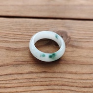 【親翠】天然翡翠 冰牛奶底飄綠花手指鐲12號戒圈