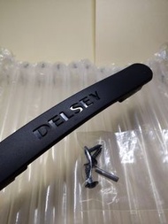 BRAND NEW original Delsey Paris brand 22cm luggage handle repair using screwdriver tool and screws, diy fix. Black color. price includes HK POST. in person trade only at kwai fong mtr station.