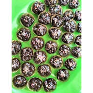 HOMEMADE CHOCOLATE PEANUT CAKES BY WAROENG 77 GAPURA