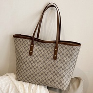 1716 ( READY STOCK ) PU SLING BAG EU FASHION HOUSE