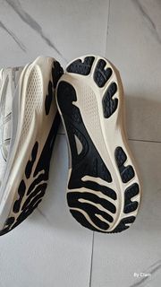 Asics Gel-Kayano 30 size 42 Running Shoes