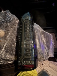 豐田海獅 200系 HIACE 掃描款LED 外銷版 尾燈 （單右邊司機位）