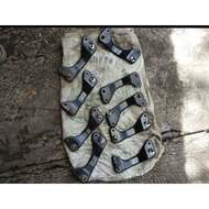 EXHAUST HANDLE BRACKET EXHAUST BRACKET