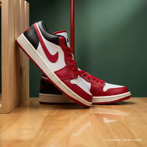 NIKE Women's WMNS AIR JORDAN 1 Basketball Shoes DC0774-160