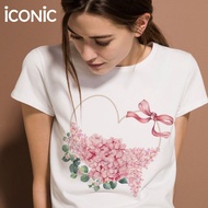 iCONiC PINK Lady Hydrangea T-shirt #4439 สีชมพู เสื้อยืดแขนสั้น ลายดอกไฮเดรนเยียประดับ”คริสตัล”เสื้อ