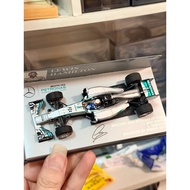 Mini Cut 1: 43 Scale F1 2014 Race Season Malaysia Station Mercedes Benz W05 Lewis Hamilton Branch Ch