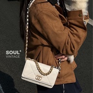 ✨Chanel 白色 金扣19bag woc  有保卡🤍