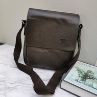 กระเป๋าสพายข้างแบรนด์แท้ WOLVES ORIGINAL 100% หนัง PU กันน้ำ ช่องใส่ของกว้าง มีช่องเยอะ เรียบๆแต่ดูด