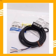 OMRON E3FA-DP13 Photoelectric Sensor PNP Products Photographed From Real Work