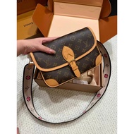 Chip Sg Baguette Bag Old Flower Ladies Shoulder Messenger Bag Steel Hardware Full Set Packaging