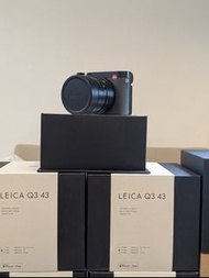 😍 Leica Q3 43