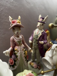 3D items: figurine, vase, oil diffuser, jar, butter dish, bathroom set, etc… 🐰🐰🐇🐇🌸