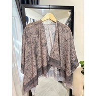 Oversized batwing outer scarf arwen outer/