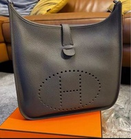 99新💓 Hermes 錫器灰 Etain Evelyne 33 配件塵袋盒子